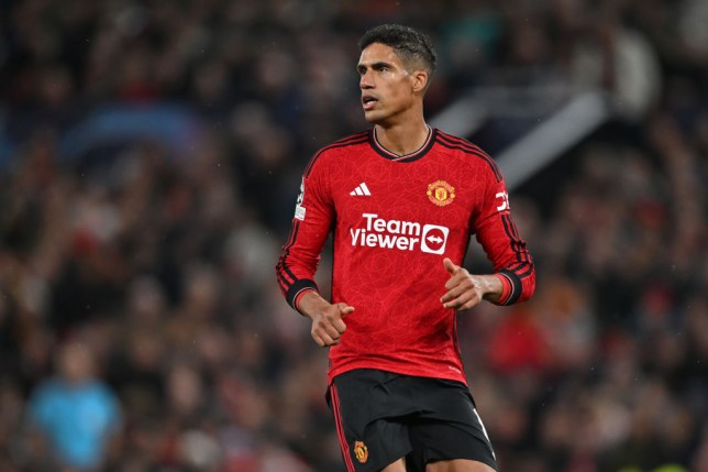 How Raphael Varane responded to losing Manchester United spot to Harry Maguire and Jonny Evans - Bóng Đá
